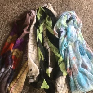 Fashion scarves
